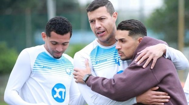 CHÍNH THỨC! Hendrio chia tay Nam Định