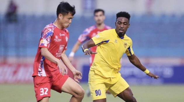 Sáp nhập tỉnh thành sẽ ảnh hưởng ra sao đến các CLB V-League?