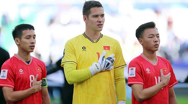 Không dễ cho sao Việt kiều ở đội tuyển Việt Nam