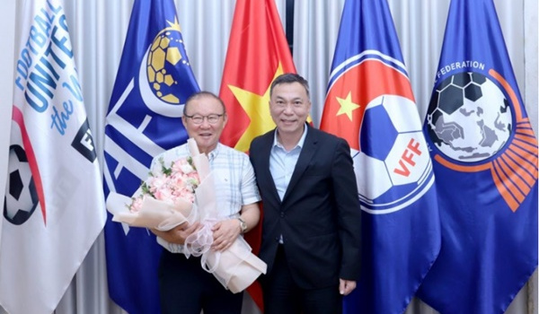 LĐBĐ Việt Nam làm việc với HLV Park Hang Seo