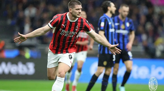 Luka Jovic phấn khích sau khi AC Milan đánh bại Inter