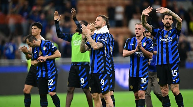 Inter Milan thắng sát nút Verona, tiếp tục bám đuổi Napoli đường đua vô địch