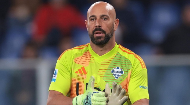 CHÍNH THỨC! Pepe Reina giải nghệ ở tuổi 42