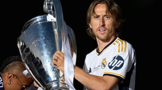 Top 5 cầu thủ giành nhiều danh hiệu nhất lịch sử Real Madrid: Modric dẫn đầu