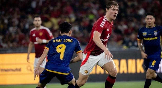 FIFA khen Hai Long sau trận thắng sốc Manchester United