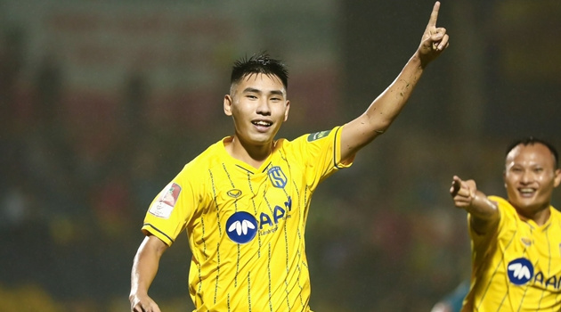 Đinh Xuân Tiến chia tay SLNA, chuẩn bị tới Viettel?