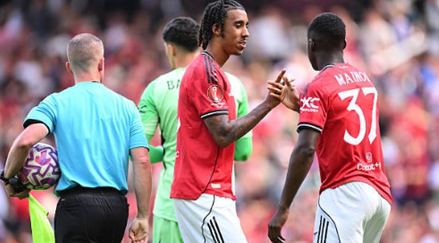 Yoro để lại dấu ấn mạnh mẽ trong chiến thắng của MU