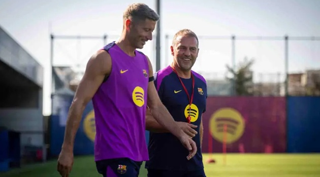 Barcelona loay hoay khi Lewandowski vắng mặt trận mở màn La Liga