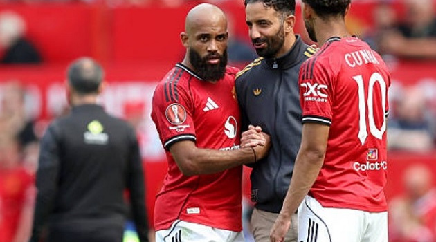 Old Trafford có hy vọng mới, nhưng chưa đủ mơ xa