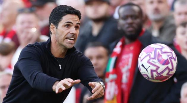 Mikel Arteta và chiến thuật phòng ngự thất bại trước Liverpool tại Anfield