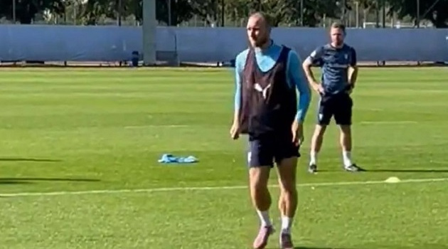 Christian Eriksen tập luyện cùng Malmo, chưa có bến đỗ mới