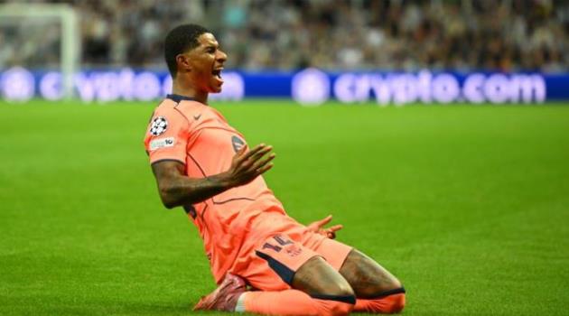 Chấm điểm Barcelona: Tuyệt đỉnh Marcus Rashford