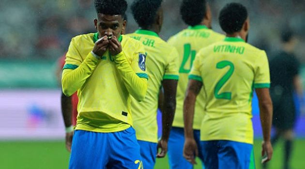 Estevao tiếp đà thăng hoa sau cú hích Liverpool