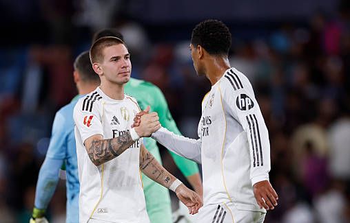 Xabi Alonso và câu hỏi hóc búa: Bellingham hay Mastantuono?