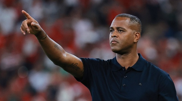 Kluivert và tương lai mờ mịt sau thất bại tại vòng loại World Cup