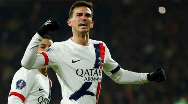 Chuyển nhượng tối 30/10: Arsenal nhắm Ruiz; Osimhen là ứng viên thay Lewandowski