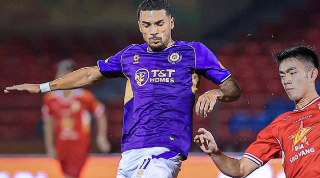 Hà Tĩnh quật ngã Hà Nội: Chảo lửa Núi Hồng thổi bay khí thế của Kewell