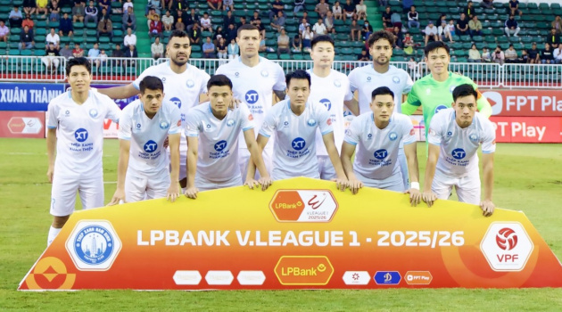 Nam Định tụt dốc, ĐKVĐ V-League đối mặt nguy cơ đua trụ hạng