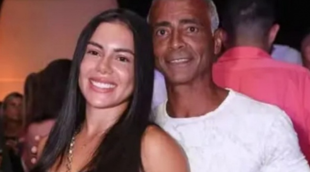 Romario chia tay bạn gái kém 37 tuổi, lộ diện tình mới