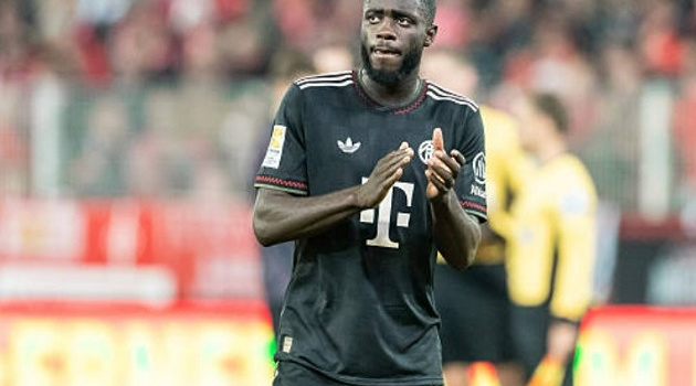 Upamecano khiến Bayern bất an trước sự chèo kéo của PSG