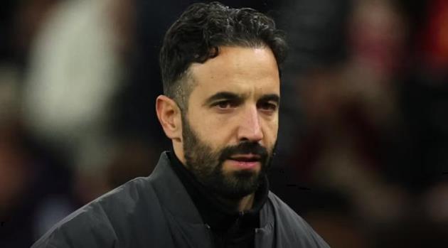 Hàng công thiếu ổn định, Man Utd ráo riết săn cầu thủ đa năng