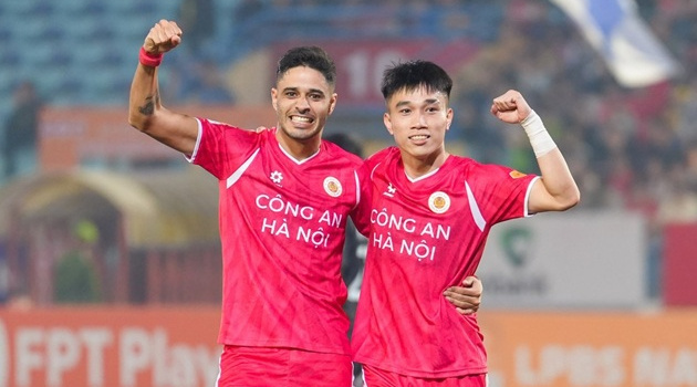 Đình Bắc tỏa sáng phút 89, CAHN thắng ngược Beijing Guoan