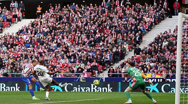 Griezmann tỏa sáng, Atletico hạ Valencia trong trận cầu mãn nhãn