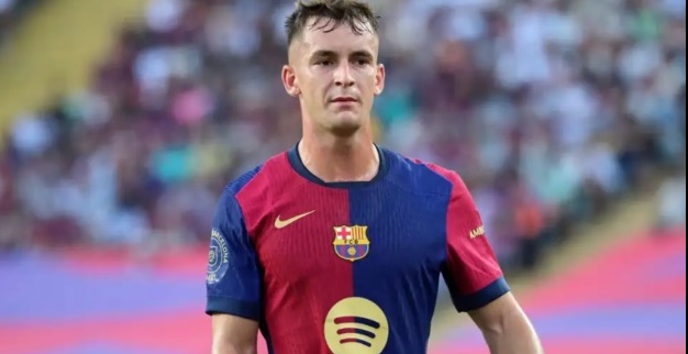 Barcelona mở lối cho Marc Casado, Hansi Flick tìm lời giải mới