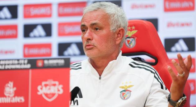 Benfica vs Famalicao: Mourinho cẩn trọng trước thử thách sân khách