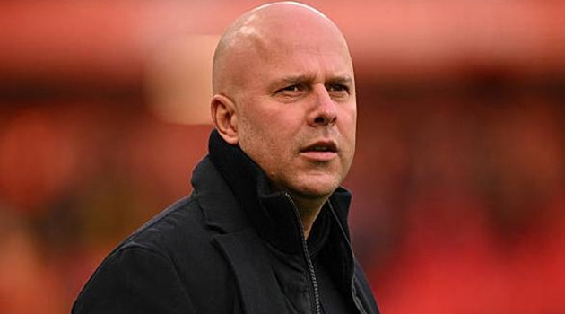 Arne Slot thừa nhận Liverpool sợ bài tẩy chiến thuật của Leeds