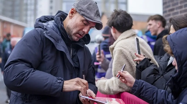 Pep Guardiola gây bất ngờ khi tiết lộ kỳ vọng thấp ở Man City