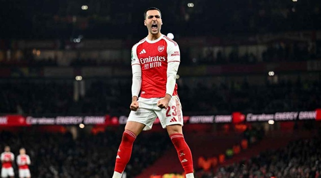 Nghịch lý Merino đá cắm hay hơn bom tấn Gyokeres