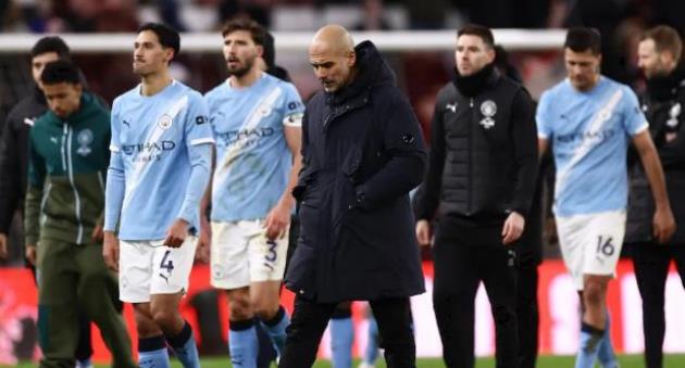 Bernardo Silva kém vui khi Man City hụt hơi trước Arsenal