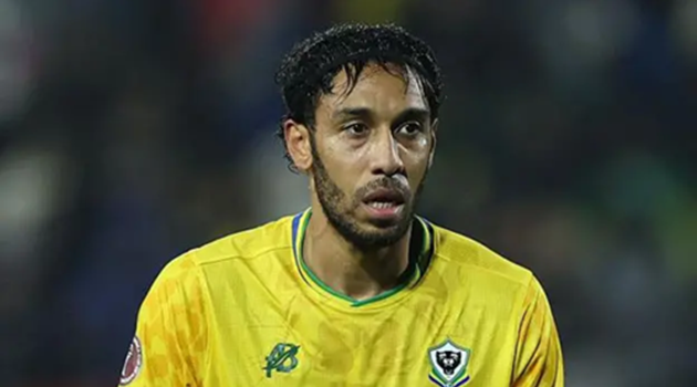 Chính phủ Gabon giải tán ĐTQG, cấm Aubameyang
