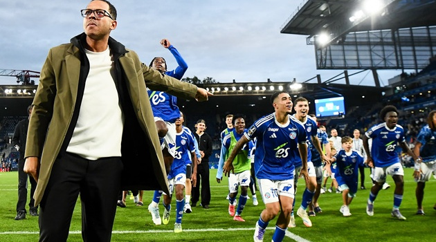 Lý do Liam Rosenior sẽ được Chelsea chọn thay Maresca