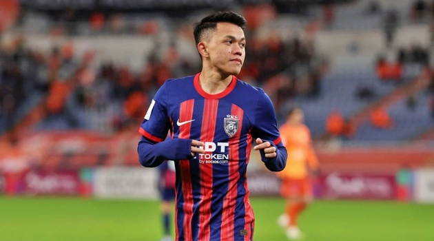 Sao Malaysia Arif Aiman vượt Jeremy Doku ở thông số rê bóng thế giới