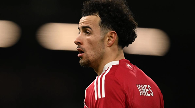 Curtis Jones khó nuốt trôi trận hòa của Liverpool