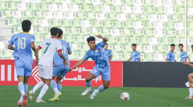 Lý Đức hứa cùng U23 Việt Nam đá 200% sức trước Jordan