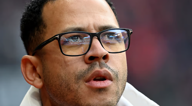 Chelsea hé lộ lý do chọn Liam Rosenior ngồi ghế nóng