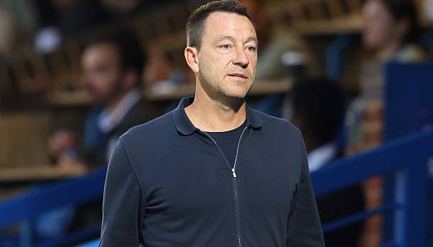 Terry phản pháo nhận định không đủ tầm dẫn dắt Chelsea