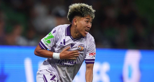 Sao trẻ A-League Khoa Ngo ra mắt ấn tượng tại Công an TP.HCM