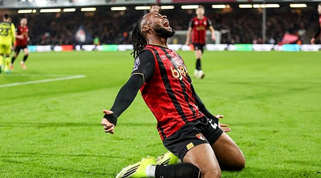 Iraola xác nhận Semenyo đến Man City sau bàn thắng vàng