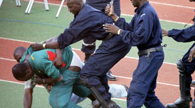 Ma thuật đen trong bóng đá Châu Phi: Bùa chú, phù thủy và những góc khuất