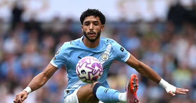 Marmoush bác bỏ tin rời Man City để sang Tottenham