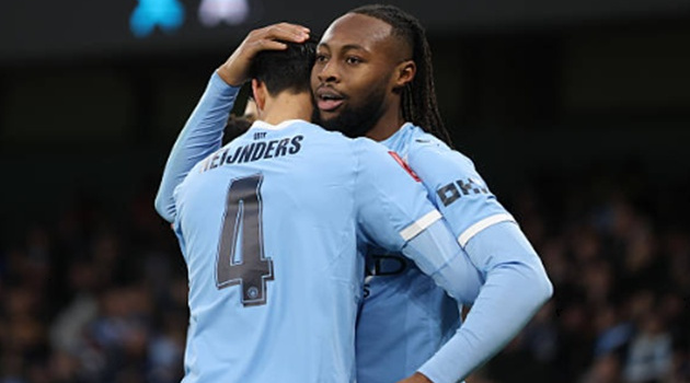 Semenyo rực sáng trong chiến thắng 10-1 của Man City