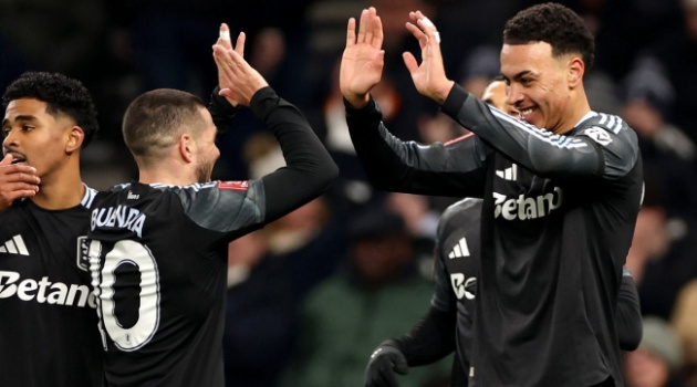 Rogers và Buendia lập công, Aston Villa loại Tottenham khỏi FA Cup