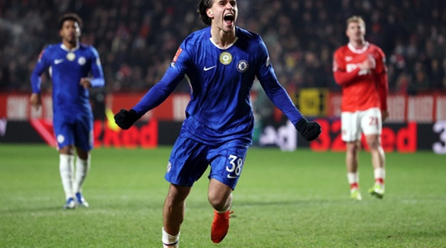 Rosenior đánh thức Marc Guiu tại Chelsea