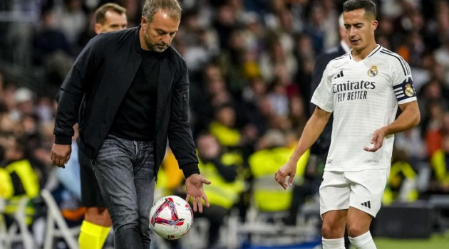 Hansi Flick tìm thấy bộ khung hoàn hảo cho El Clasico