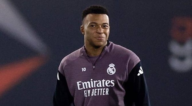 Real Madrid đừng sập bẫy hào quang của Mbappe