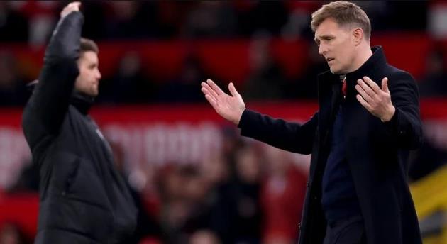 Fletcher thừa nhận không biết tương lai sau thảm họa FA Cup